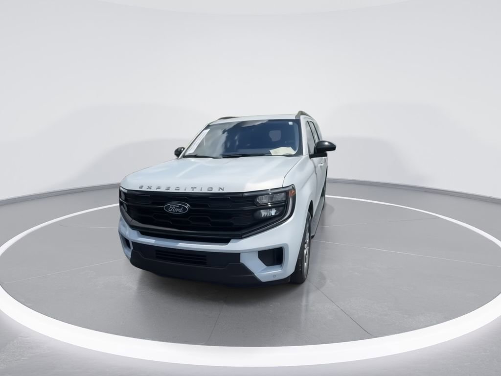 Used 2025 Ford Expedition Max Active AWD/4WD image 5