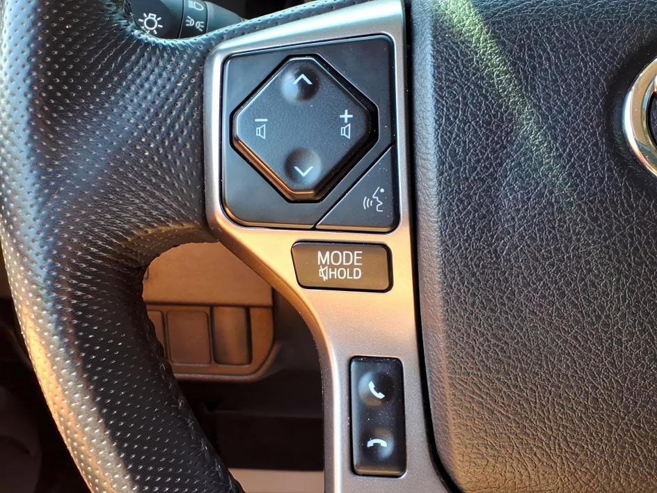 Used 2021 Toyota Tacoma SR5 AWD/4WD image 22