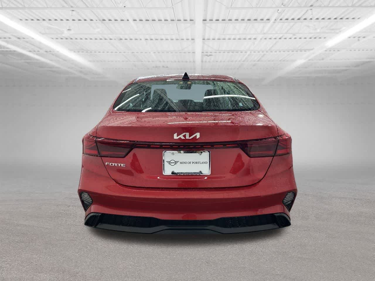 Used 2024 Kia Forte LXS FWD image 4