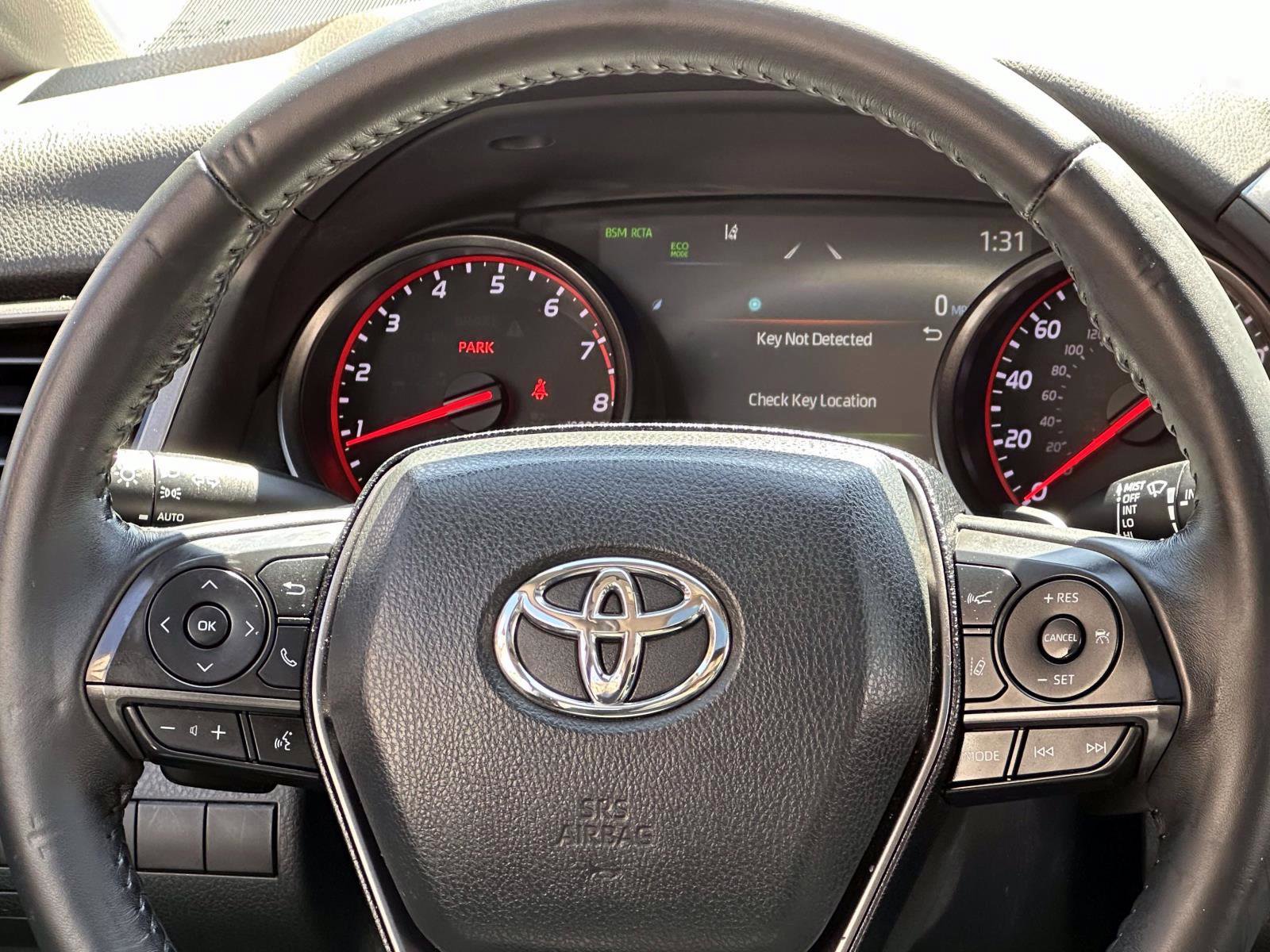 Used 2022 Toyota Camry XSE image 21