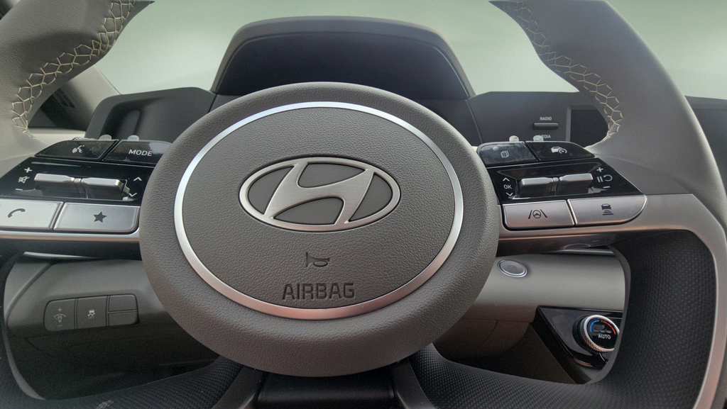 New 2026 Hyundai Elantra SEL Sport Premium FWD image 12