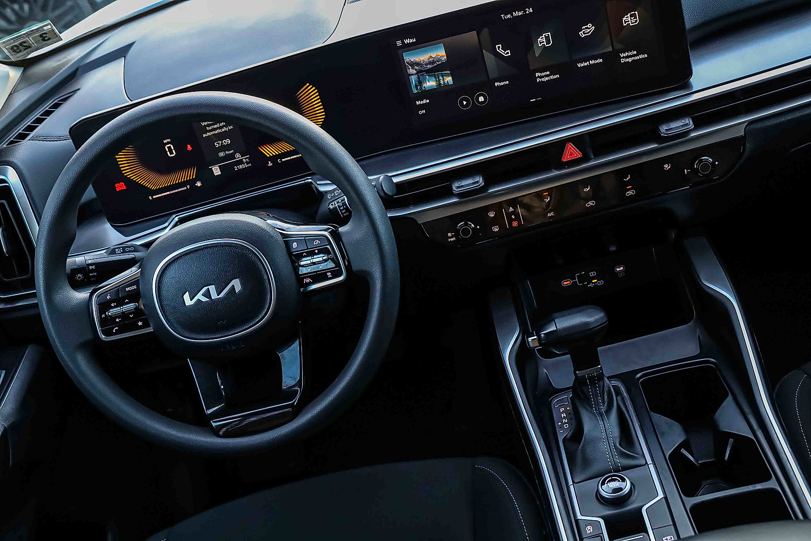 Certified 2024 Kia Sorento LX FWD image 19