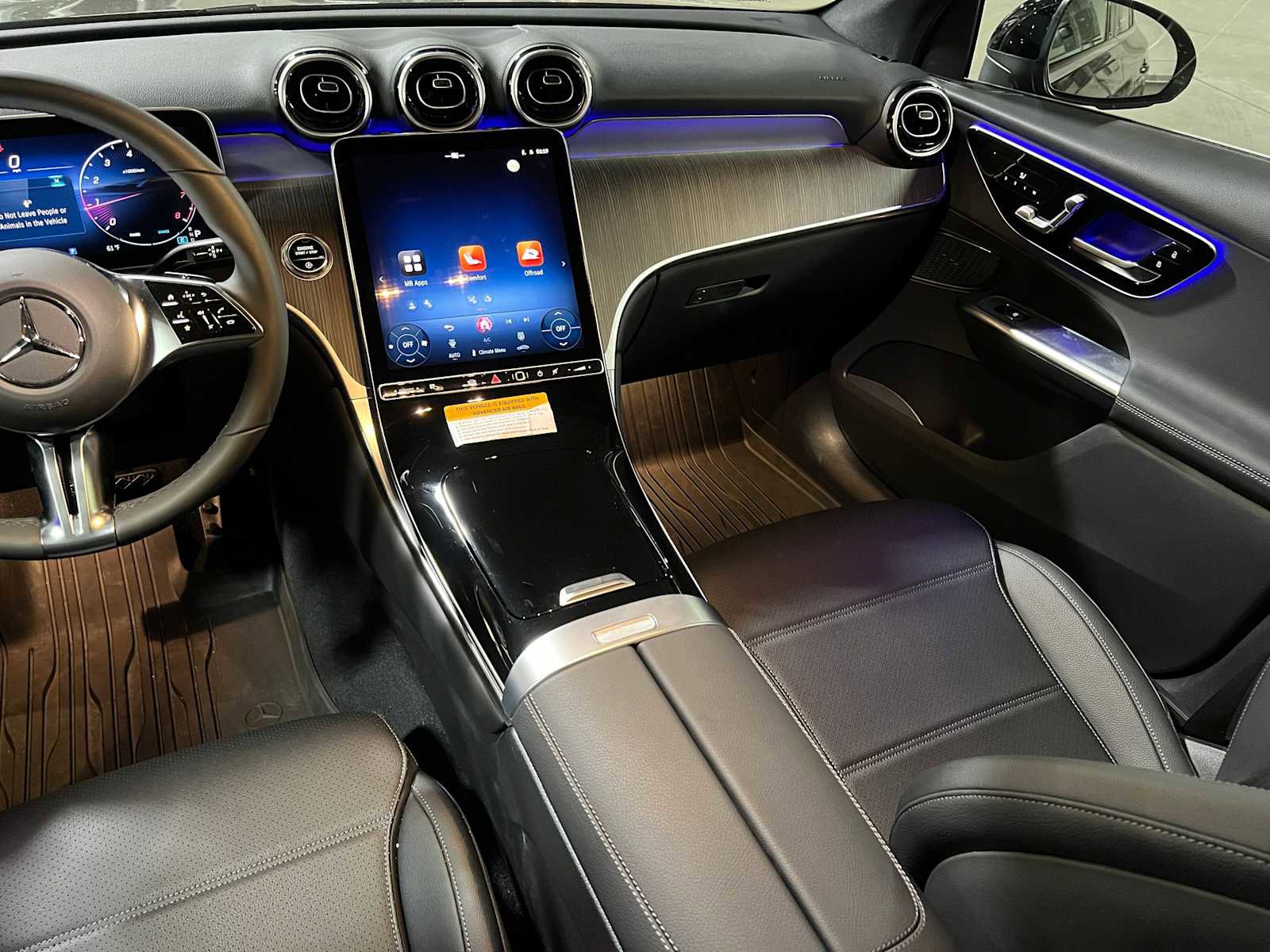 Used 2026 Mercedes-Benz GLC 300 4MATIC image 37