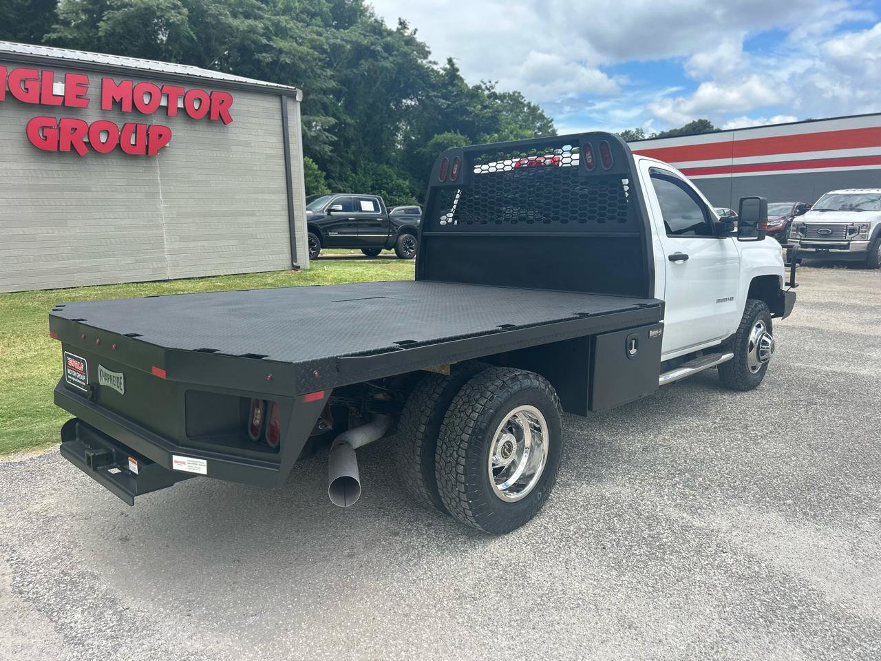 Used 2018 Chevrolet Silverado 3500 W/T w/ WT Convenience Package AWD/4WD image 8