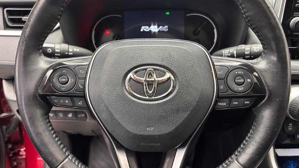 Used 2019 Toyota RAV4 Limited w/ Advanced Technology Package AWD/4WD image 20