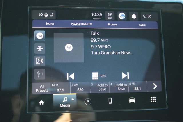 Used 2023 Jeep Grand Cherokee Altitude image 7