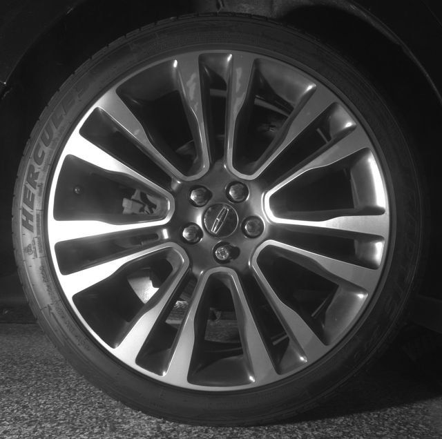 Used 2018 Lincoln Continental Reserve AWD/4WD image 12