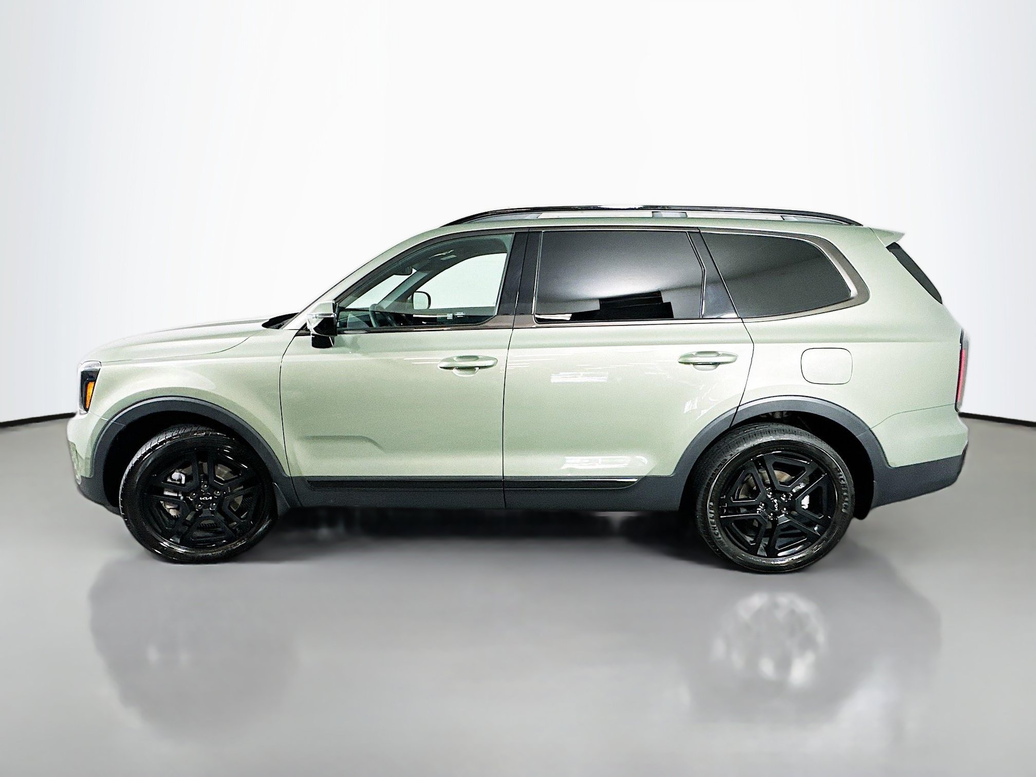 Certified 2024 Kia Telluride SX X-Line AWD/4WD image 4