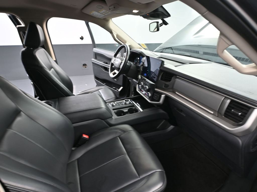 Used 2024 Ford Expedition Max XLT image 53
