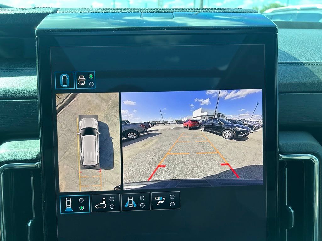 Used 2026 GMC Yukon Denali w/ Sun & Power Step Package AWD/4WD image 20