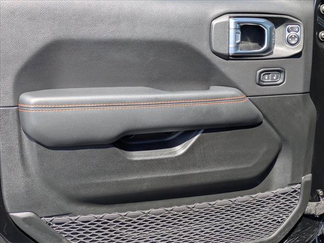 Used 2022 Jeep Gladiator Mojave w/ LED Lighting Group AWD/4WD image 18