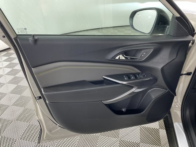 New 2026 Chevrolet Trax ACTIV w/ Driver Confidence Package FWD image 8