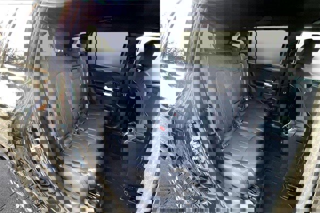 Certified 2025 Mercedes-Benz GLB 250 4MATIC image 28