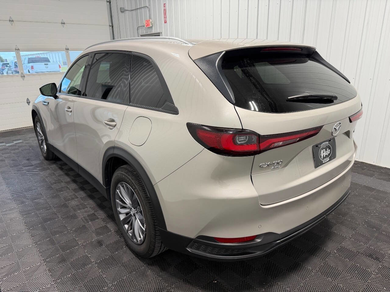 Used 2025 MAZDA CX-90 3.3 Turbo w/ Preferred Package image 6