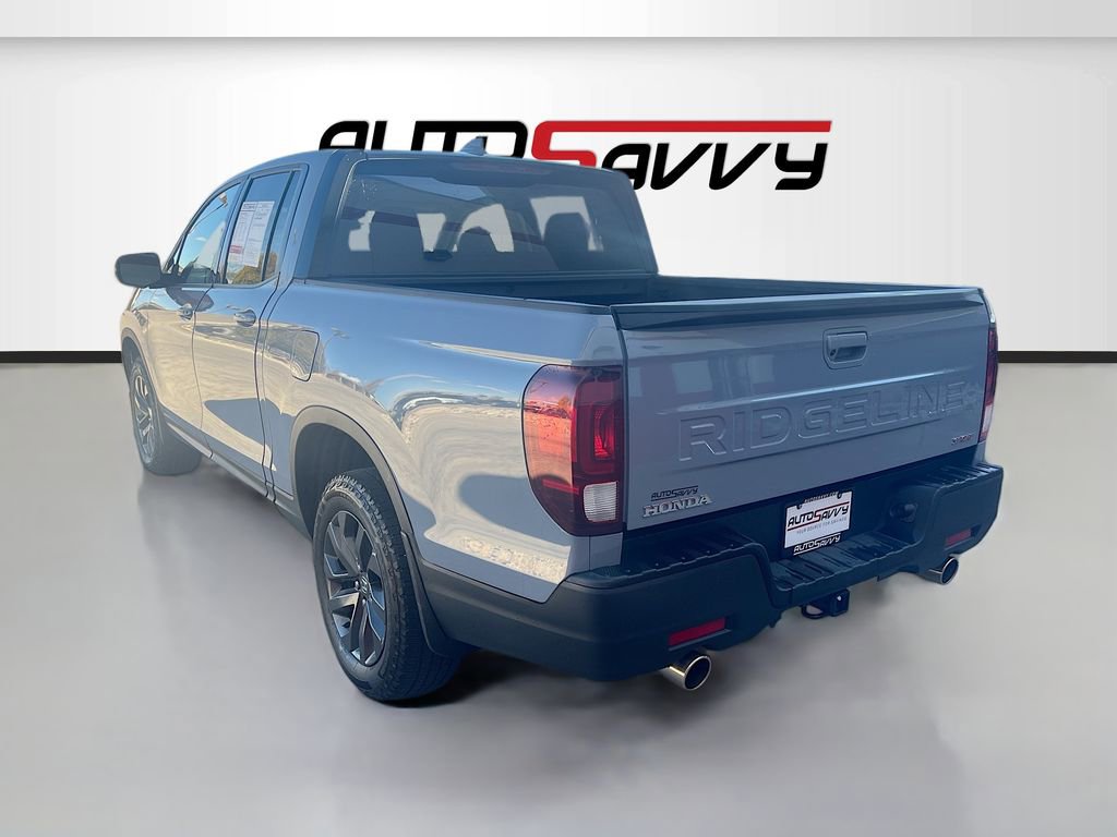 Used 2025 Honda Ridgeline Sport image 5