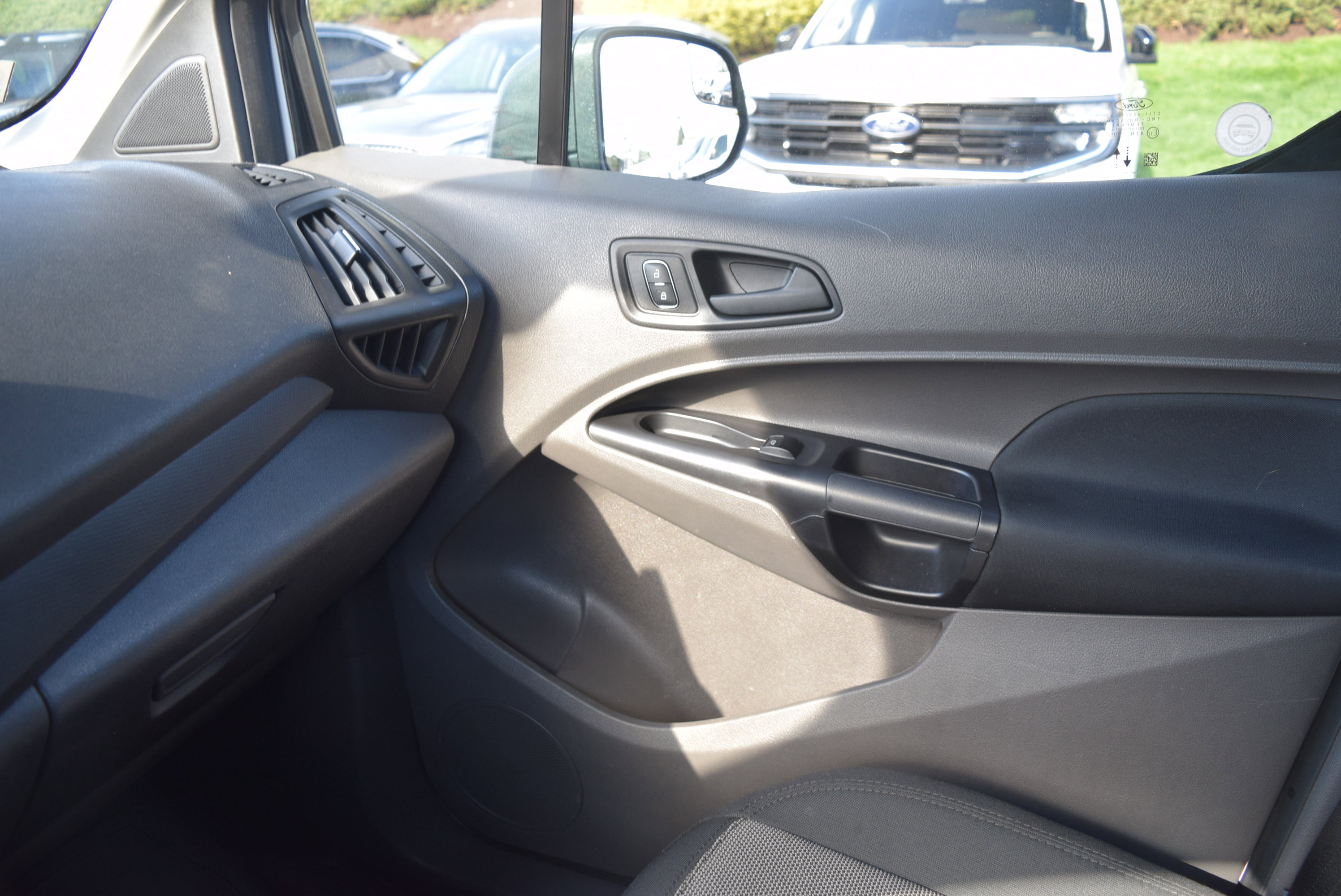 Certified 2022 Ford Transit Connect XL FWD image 14