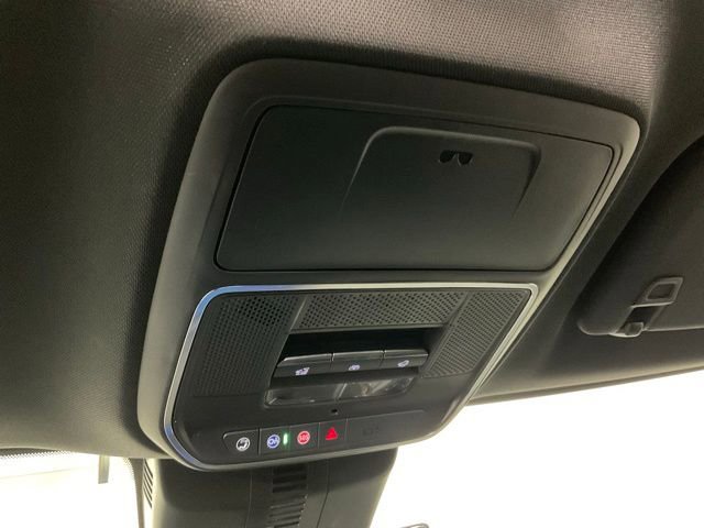 Used 2025 Buick Enclave Avenir w/ Super Cruise Package image 16