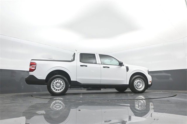 New 2025 Ford Maverick XL image 32