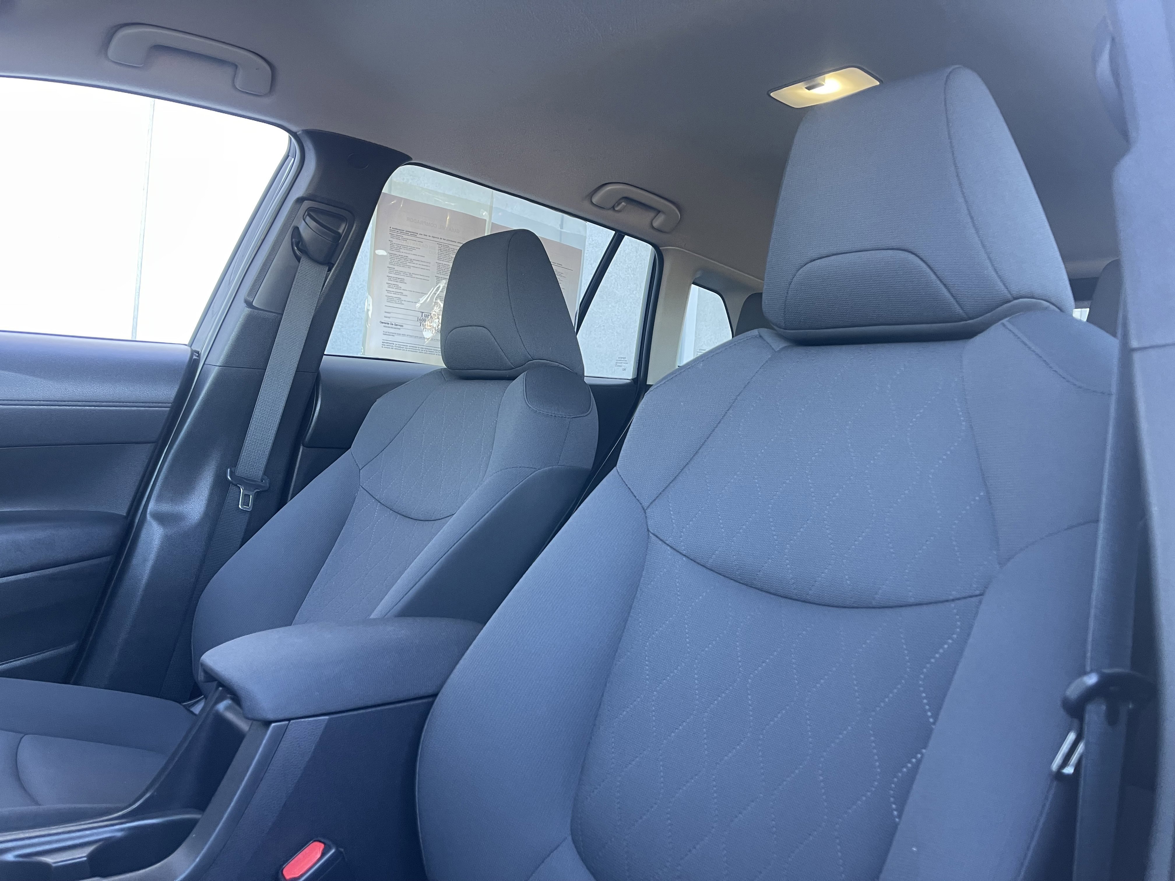 Used 2022 Toyota Corolla Cross LE image 17