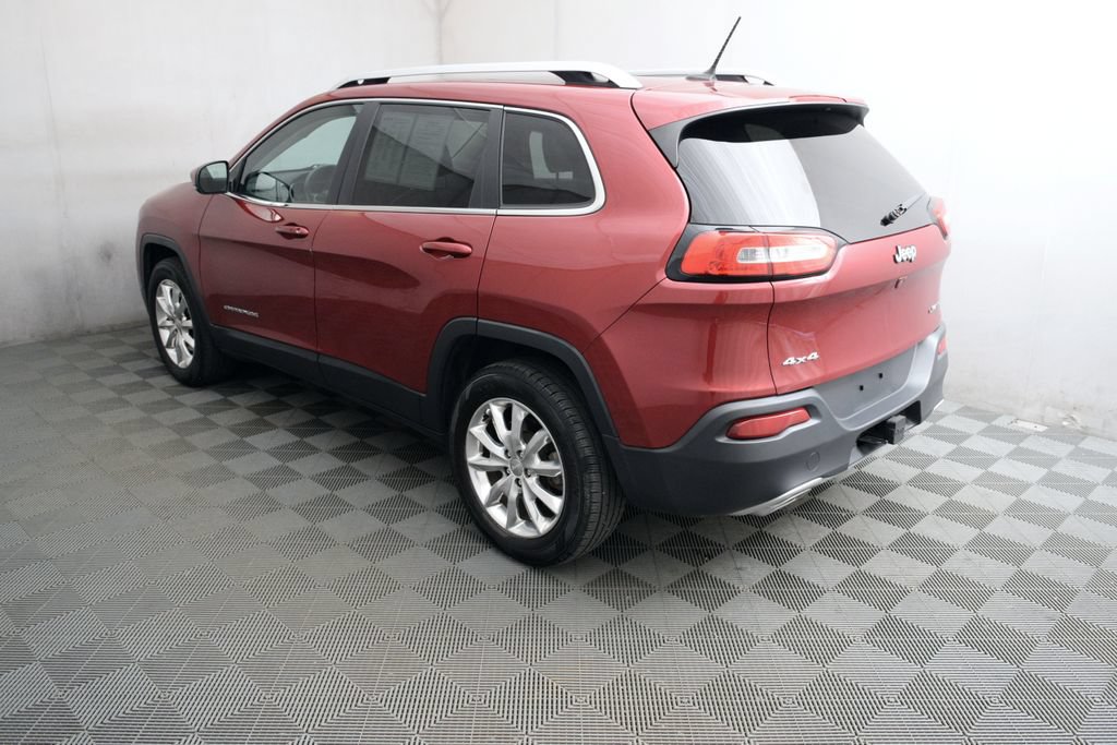 Used 2015 Jeep Cherokee Limited w/ Trailer Tow Group AWD/4WD image 7