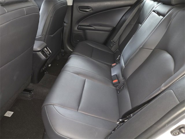 Used 2019 Lexus UX 250h image 15