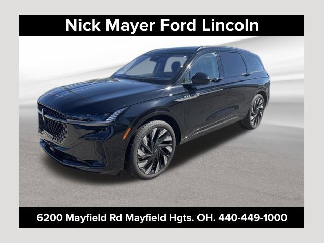New 2026 Lincoln Nautilus Reserve w/ Jet Appearance Package AWD/4WD image 1