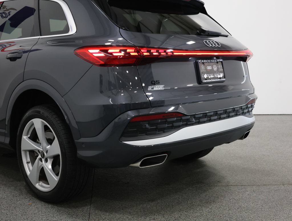 Used 2025 Audi Q5 Premium Plus w/ Premium Plus AWD/4WD image 10
