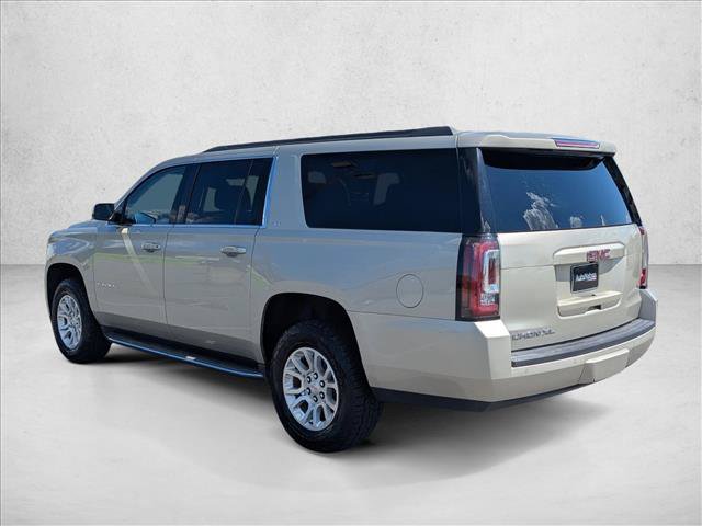 Used 2017 GMC Yukon XL SLT AWD/4WD image 7