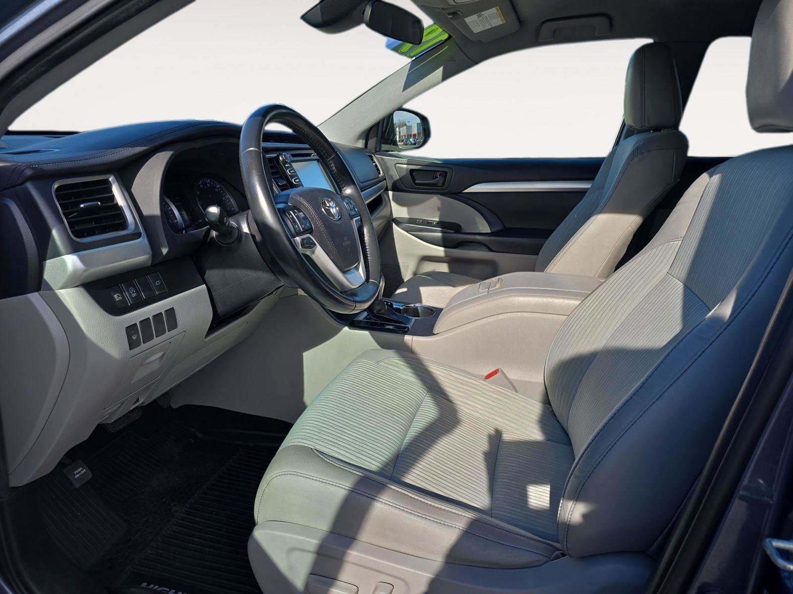 Used 2019 Toyota Highlander Plus image 10