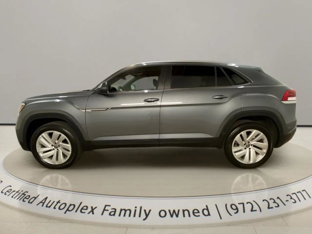 Used 2023 Volkswagen Atlas Cross Sport SE AWD/4WD image 2