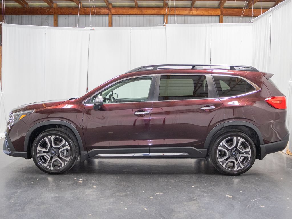 Used 2023 Subaru Ascent Touring AWD/4WD image 5