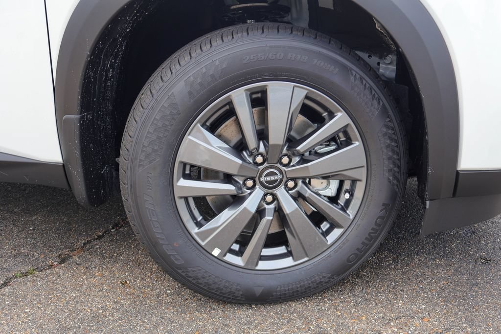 New 2026 Nissan Pathfinder SV w/ SV Premium Package FWD image 19