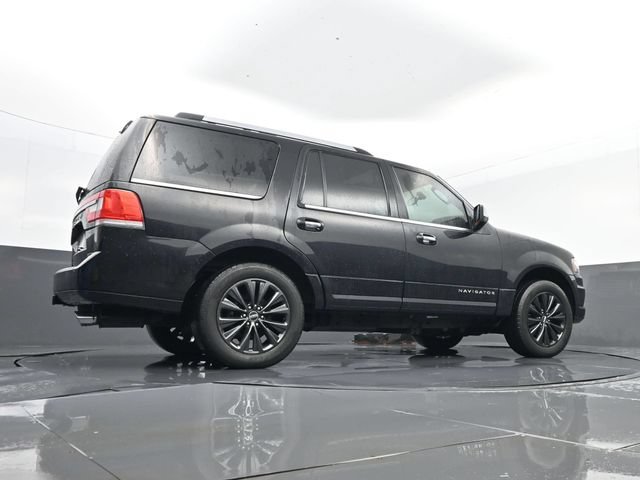 Used 2015 Lincoln Navigator 2WD image 31