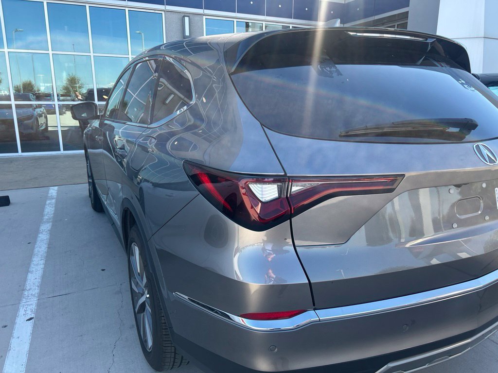 Certified 2025 Acura MDX w/ Technology Package FWD image 6