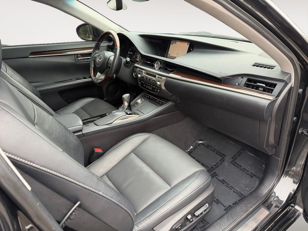 Used 2016 Lexus ES 350 w/ Navigation System Package FWD image 26