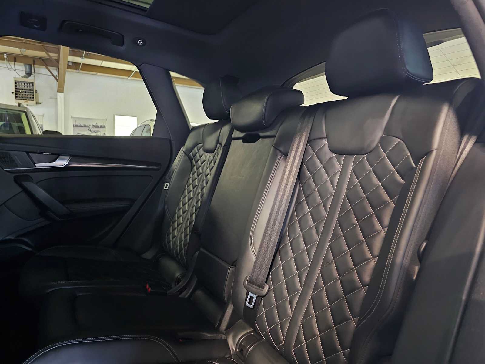 Used 2023 Audi SQ5 Premium Plus w/ Premium Plus Package AWD/4WD image 19