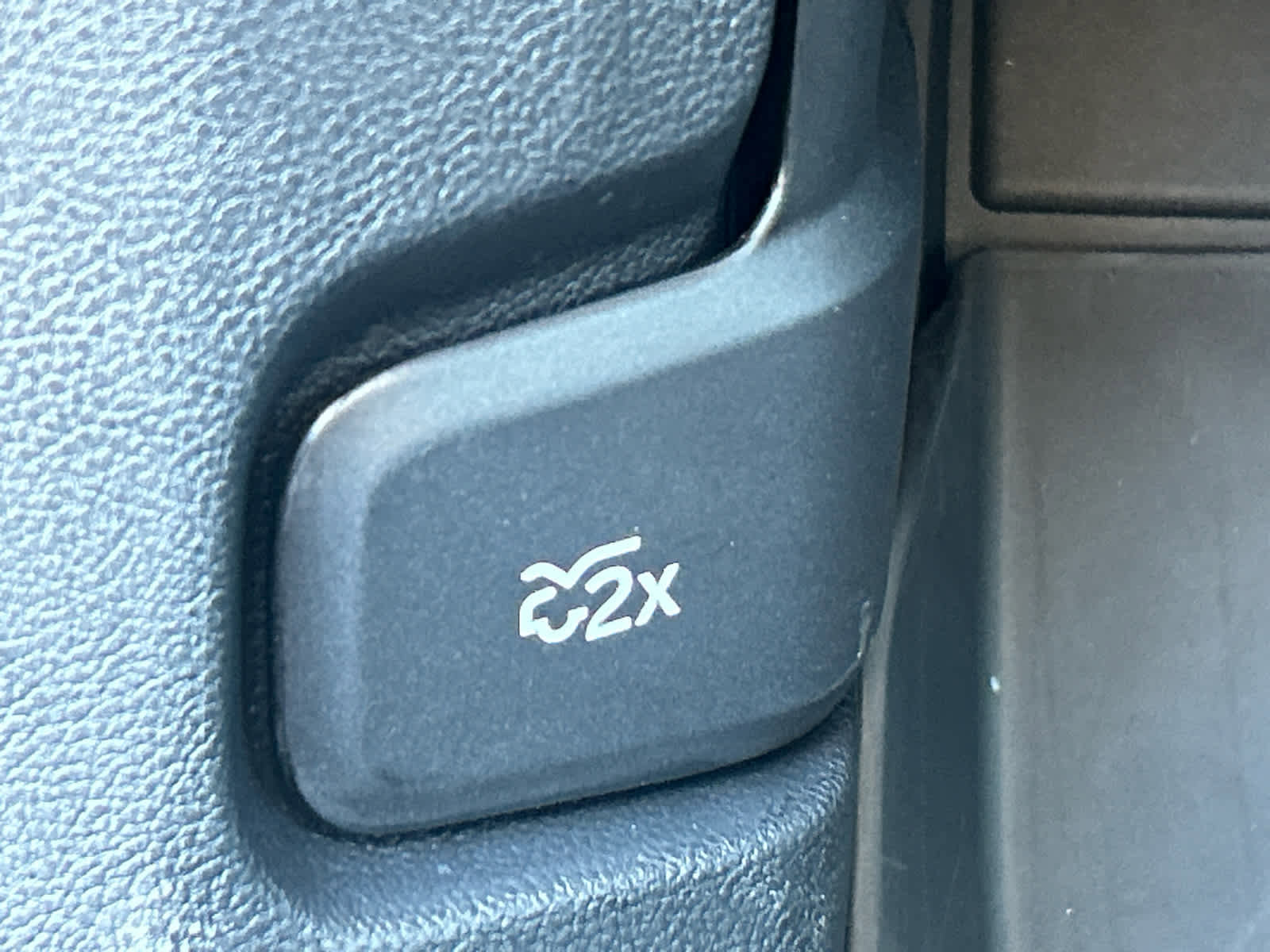 New 2026 Lincoln Corsair Premiere image 22