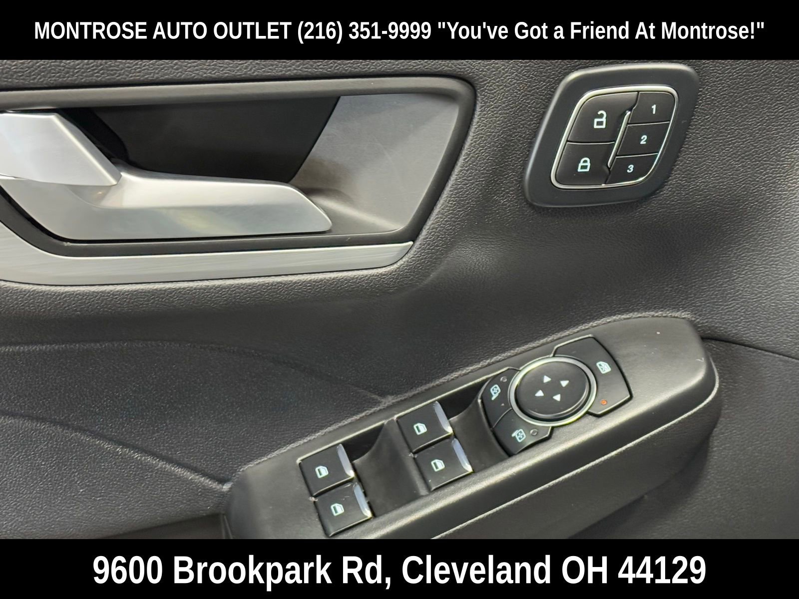 Used 2025 Ford Escape Platinum image 12
