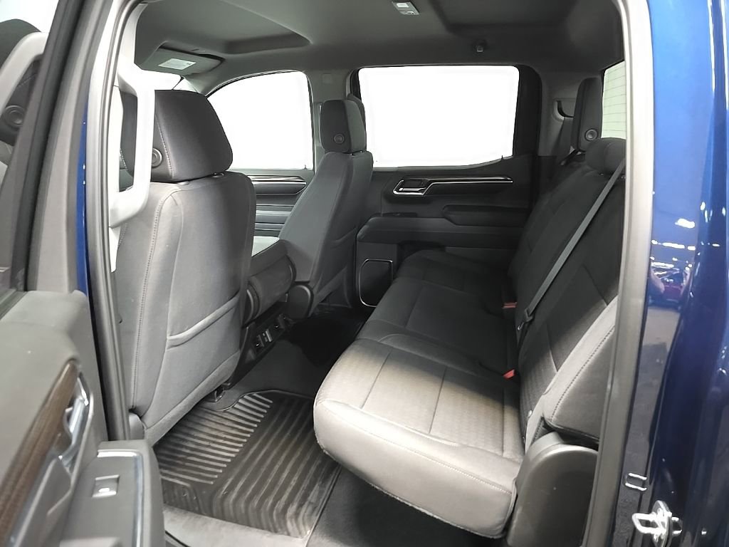 Used 2023 Chevrolet Silverado 1500 LT image 30