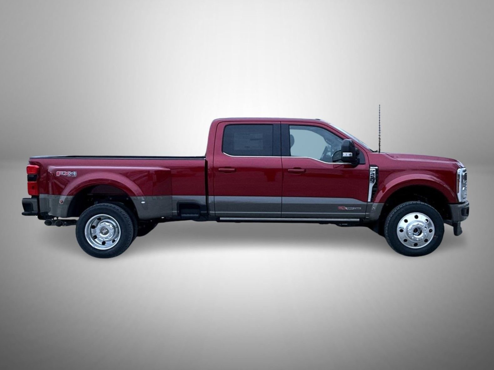 New 2026 Ford F450 King Ranch w/ FX4 Off-Road Package image 4