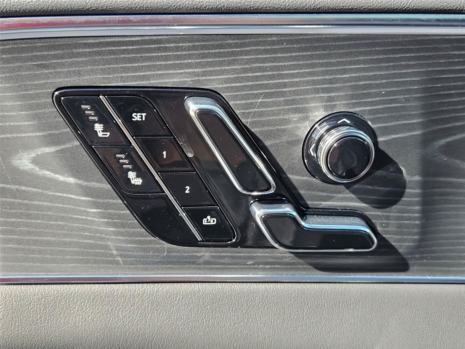 New 2026 Cadillac Lyriq Sport w/ LPO, Floor Liner Package AWD/4WD image 25