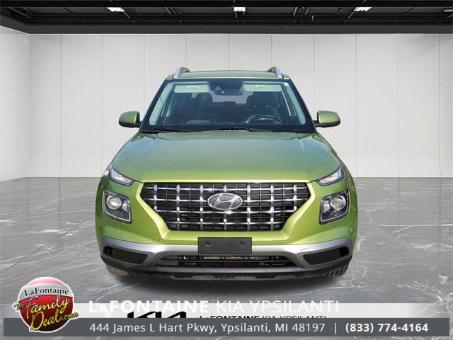 Used 2021 Hyundai Venue SEL image 3