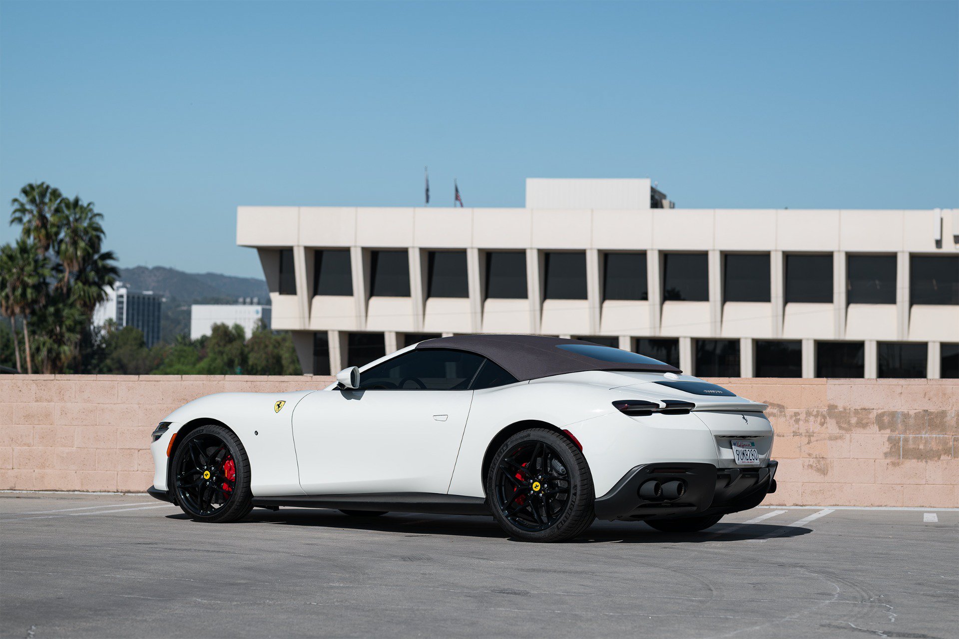 Used 2025 Ferrari Roma Spider RWD image 19