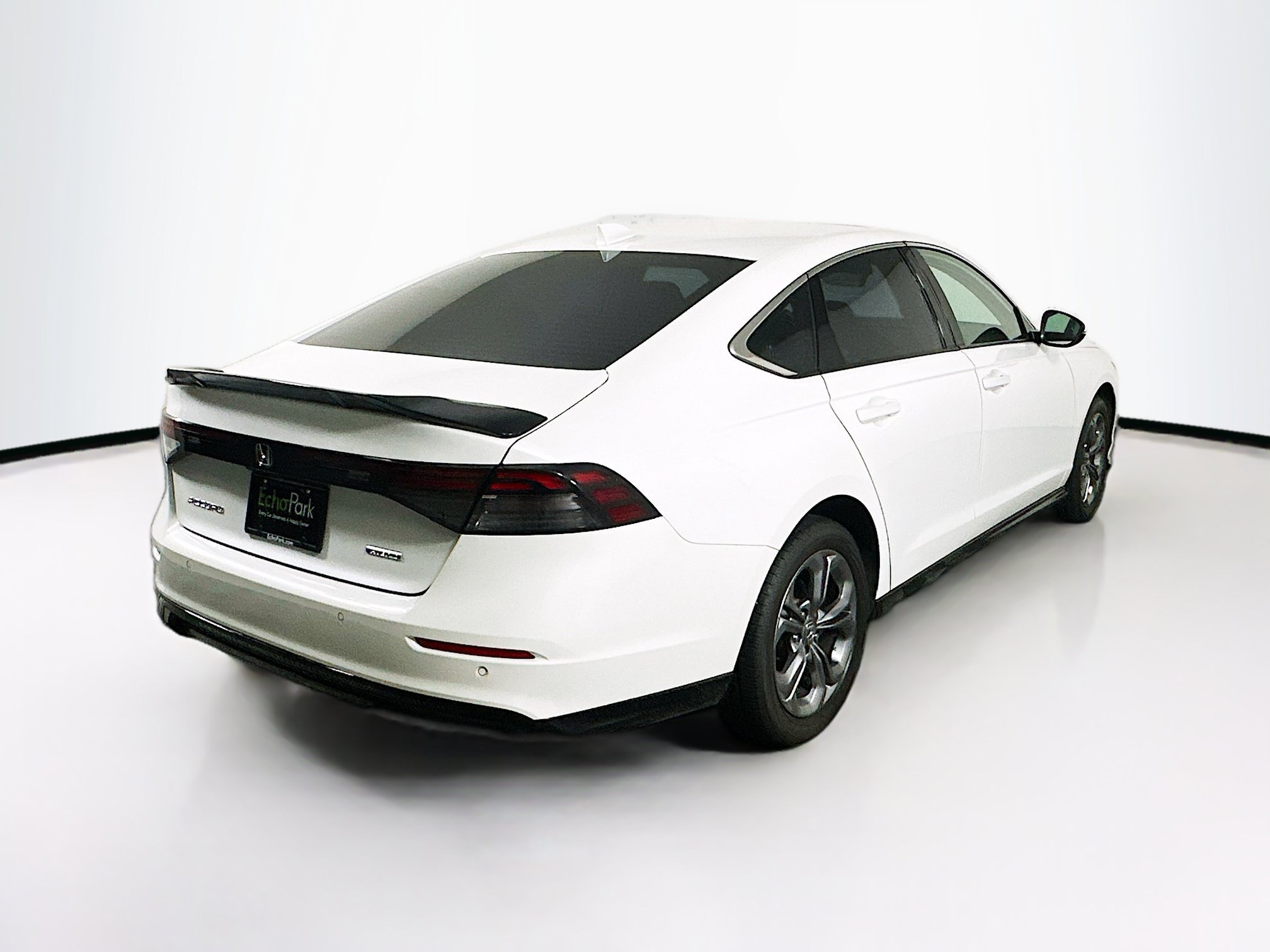 Used 2024 Honda Accord EX-L image 9
