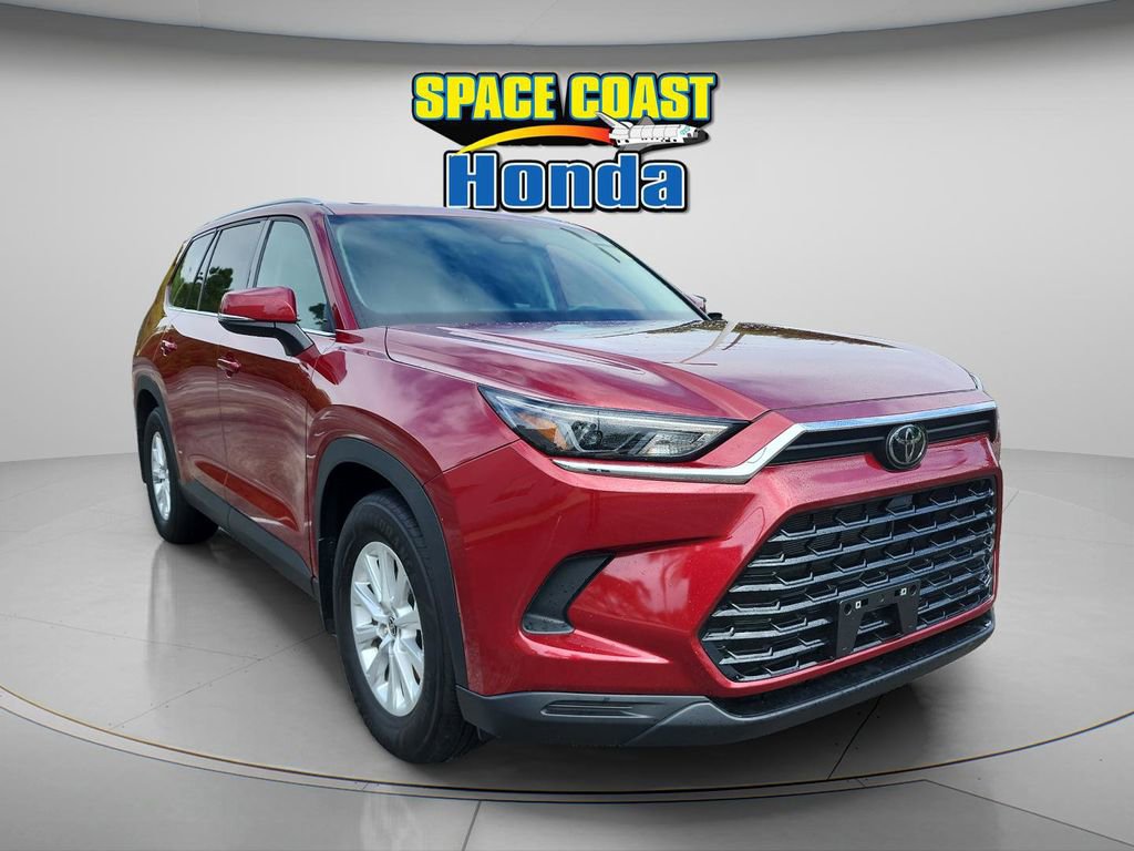 Used 2024 Toyota Grand Highlander XLE image 2