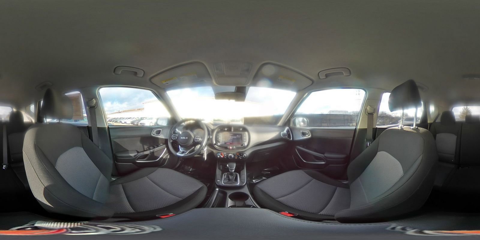 Used 2025 Kia Soul LX w/ LX Technology Package image 40