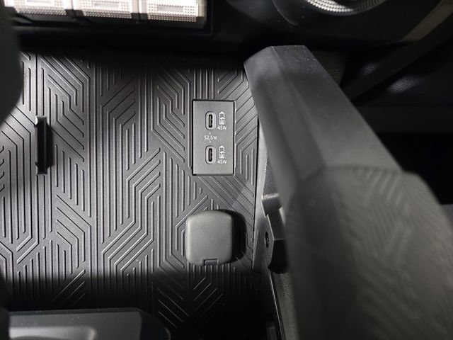 Used 2025 Toyota Tacoma SR5 AWD/4WD image 26