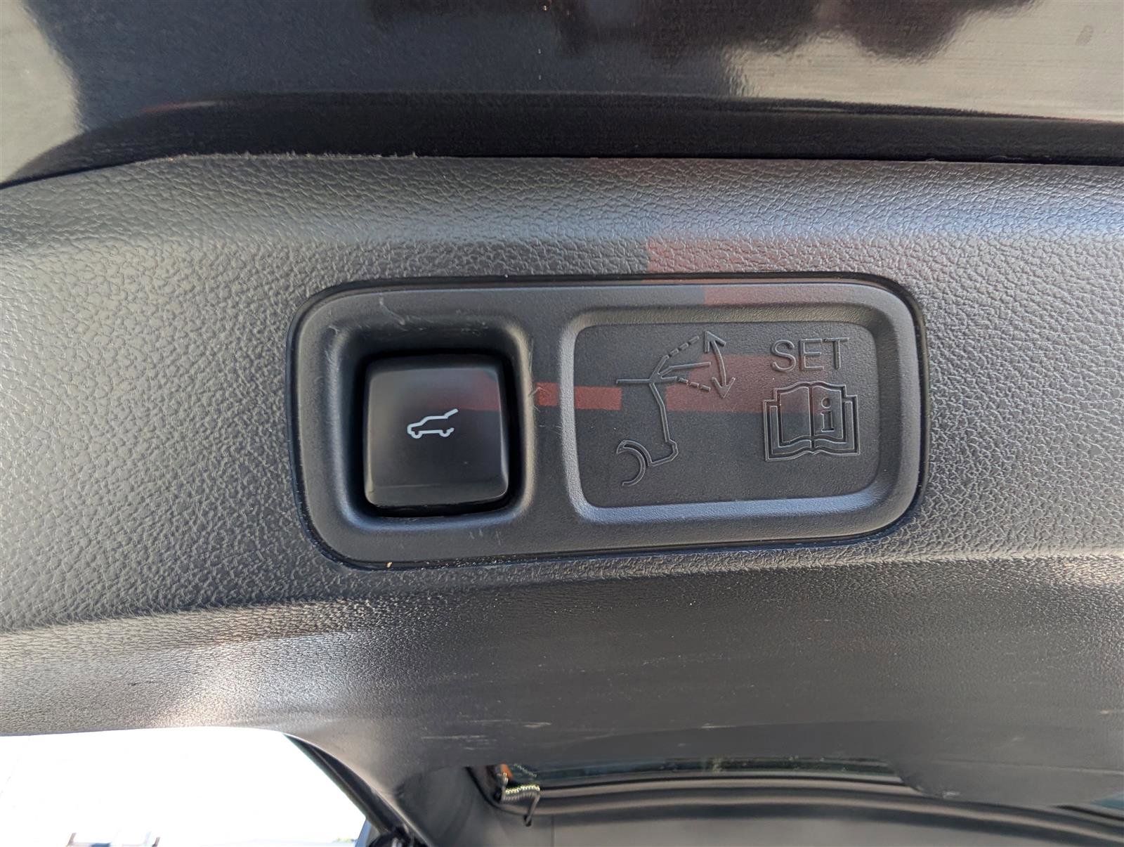 Used 2024 Ford Expedition Max Limited image 13