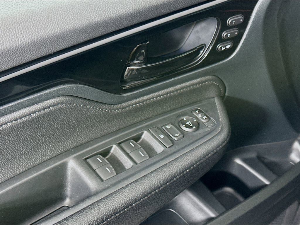 Used 2023 Honda Odyssey Touring image 24