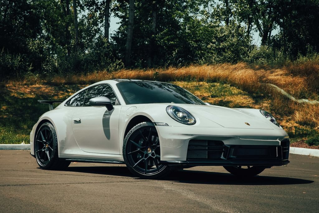 Used 2026 Porsche 911 Carrera T RWD image 4
